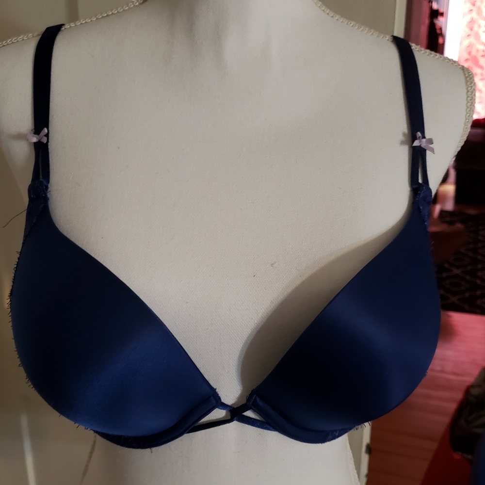 Victoria Secret Bombshell Plunge Bra